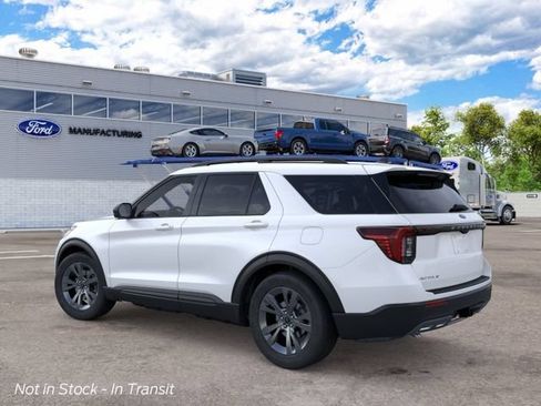 New 2026 Ford Explorer Active w/ Active Comfort Package AWD/4WD image 4