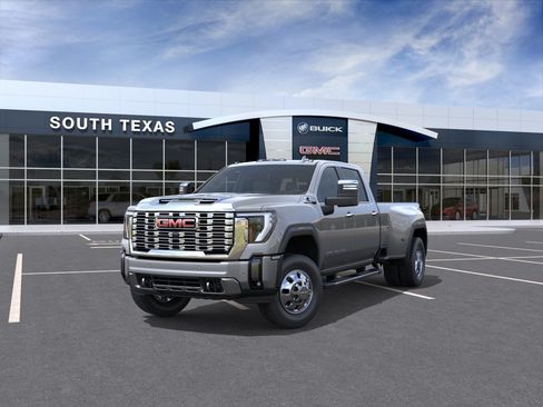 New 2026 GMC Sierra 3500 Denali w/ Denali Reserve Package AWD/4WD image 8