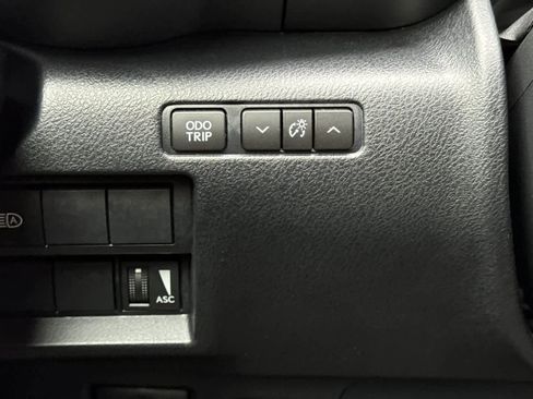 Certified 2025 Lexus IS 350 F Sport image 29