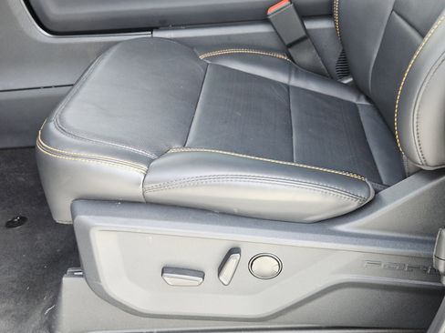 Used 2025 Ford Expedition Tremor image 26