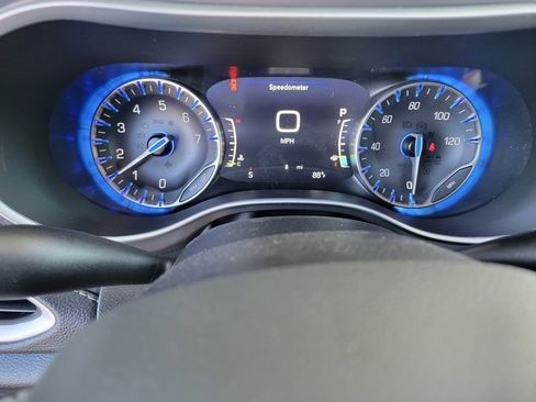 New 2026 Chrysler Pacifica Select image 18