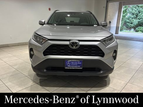 Used 2019 Toyota RAV4 XLE Premium w/ Cold Weather Package AWD/4WD image 2