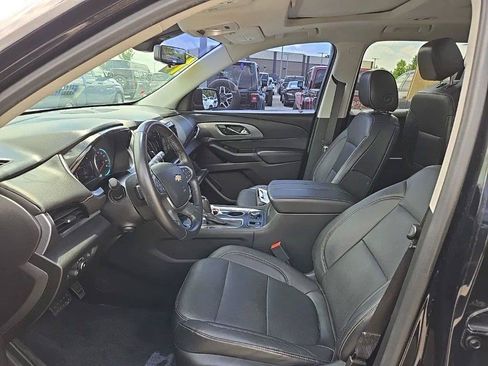 Used 2019 Chevrolet Traverse Premier w/ Driver Confidence II Package FWD image 16