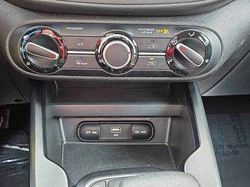 Used 2024 Kia Soul LX w/ Option Group 015 image 19