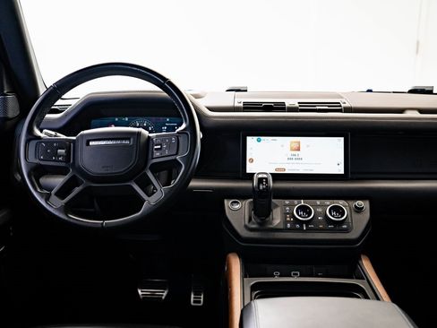 Used 2021 Land Rover Defender 110 X image 31