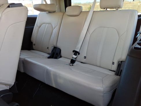 Certified 2022 Ford Expedition Max Platinum image 12
