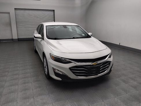 Used 2020 Chevrolet Malibu LT FWD image 14