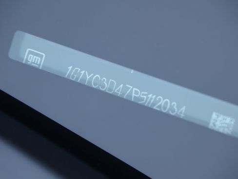 Used 2023 Chevrolet Corvette Stingray Premium Conv w/ Z51 Performance Package image 37