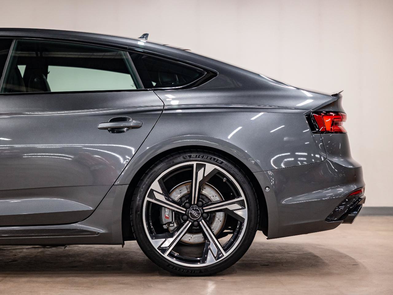 Used 2019 Audi RS 5 Sportback AWD/4WD image 25