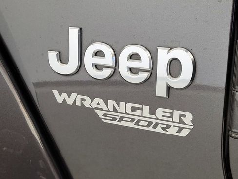 Used 2020 Jeep Wrangler Sport AWD/4WD image 8