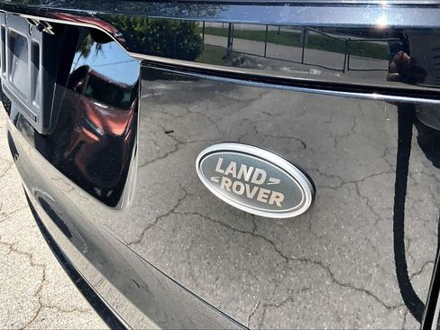 Used 2020 Land Rover Range Rover Velar R-Dynamic S AWD/4WD image 10