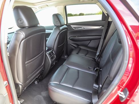 Used 2019 Cadillac XT5 Luxury image 18