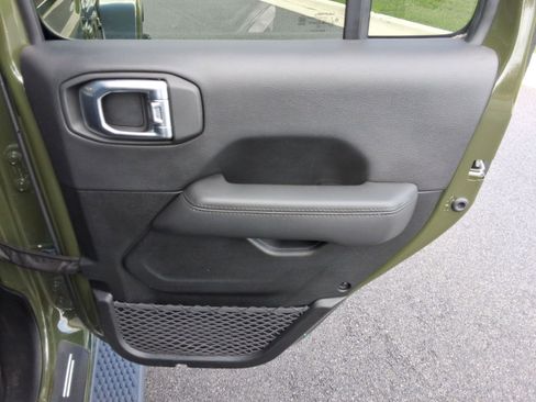 Used 2021 Jeep Wrangler Unlimited Sahara image 24