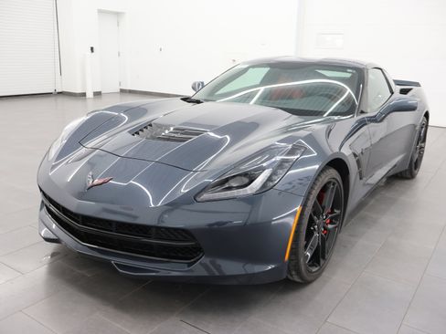 Used 2019 Chevrolet Corvette Stingray Coupe w/ Carbon Flash Badge Package RWD image 7