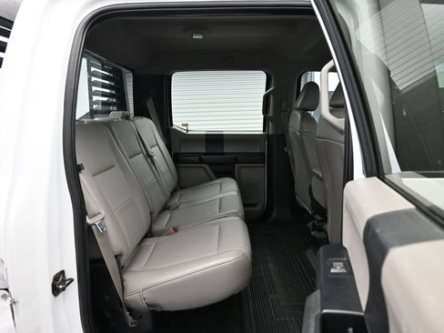 Used 2019 Ford F250 XL w/ Power Equipment Group AWD/4WD image 12