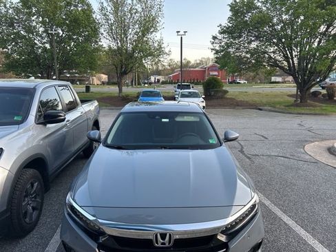 Used 2022 Honda Accord Touring image 6