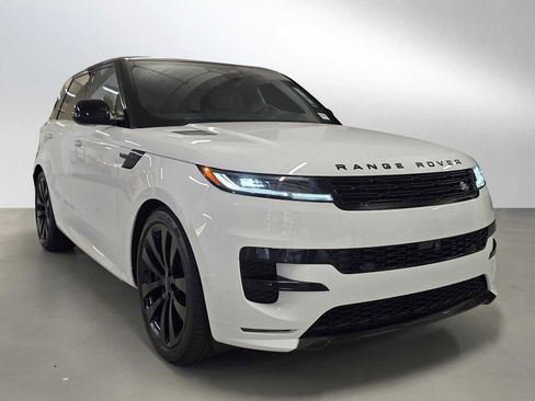 New 2026 Land Rover Range Rover Sport Dynamic SE image 9