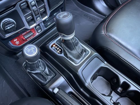 New 2026 Jeep Wrangler Unlimited Rubicon AWD/4WD image 28
