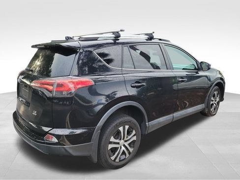 Used 2016 Toyota RAV4 LE AWD/4WD image 13