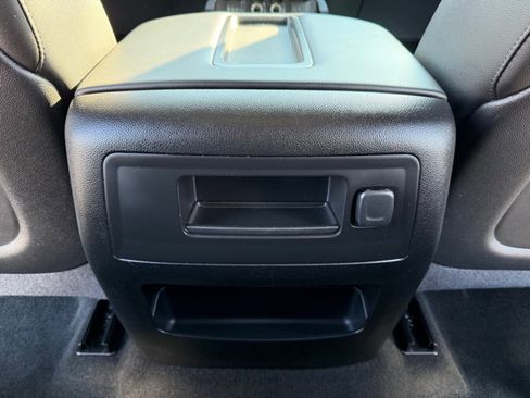 Used 2015 Chevrolet Silverado 1500 LTZ AWD/4WD image 31