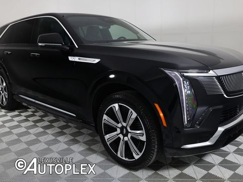 Used 2025 Cadillac Escalade IQ Luxury 2 w/ LPO, Premium Carpet Package AWD/4WD image 3