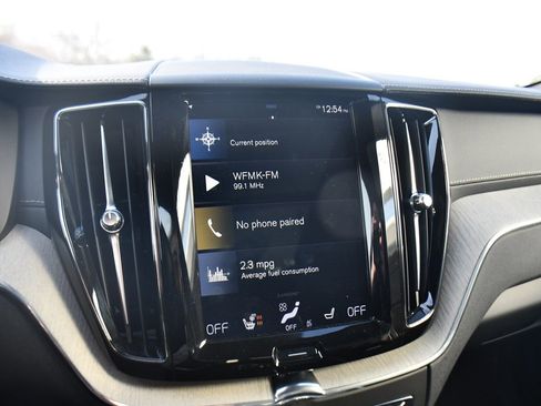 Used 2018 Volvo XC60 T5 Inscription w/ Luxury Seat Package image 27