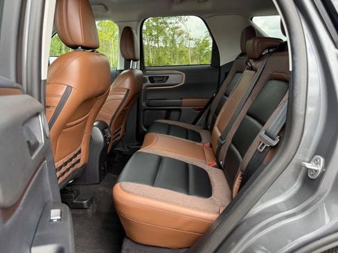 Used 2025 Ford Bronco Sport Outer Banks w/ Outer Banks Tech Package+ AWD/4WD image 14