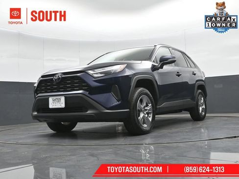 Used 2025 Toyota RAV4 XLE AWD/4WD image 39