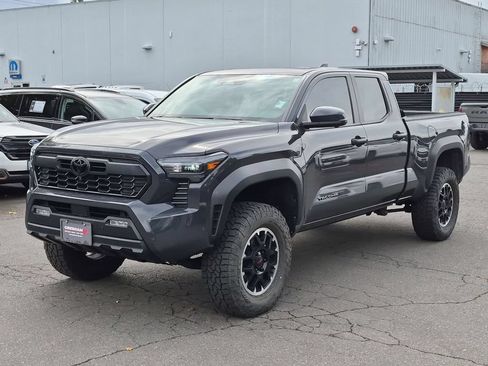 Used 2026 Toyota Tacoma TRD Off-Road w/ TRD Off Road Premium Package AWD/4WD image 3