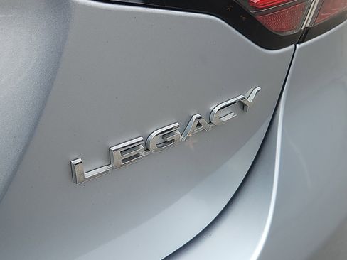 Used 2021 Subaru Legacy Premium image 5