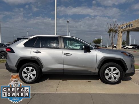 Used 2025 Toyota RAV4 LE AWD/4WD image 18