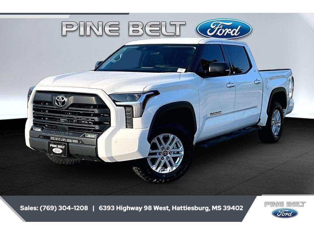Used 2023 Toyota Tundra SR5 w/ SR5 Premium Package AWD/4WD image 5