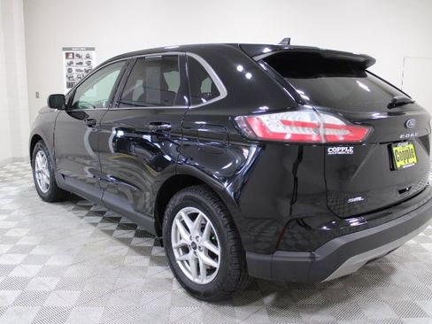 Used 2024 Ford Edge SEL image 9