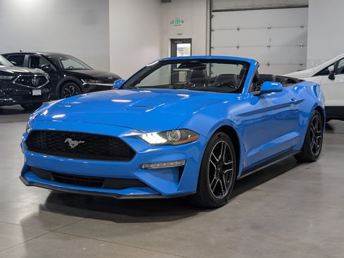Used 2023 Ford Mustang Premium RWD image 3