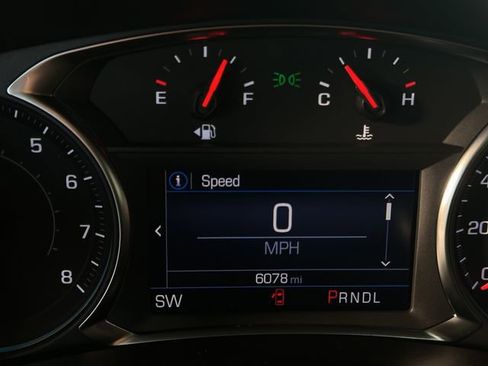 Used 2023 Chevrolet Equinox LT image 14