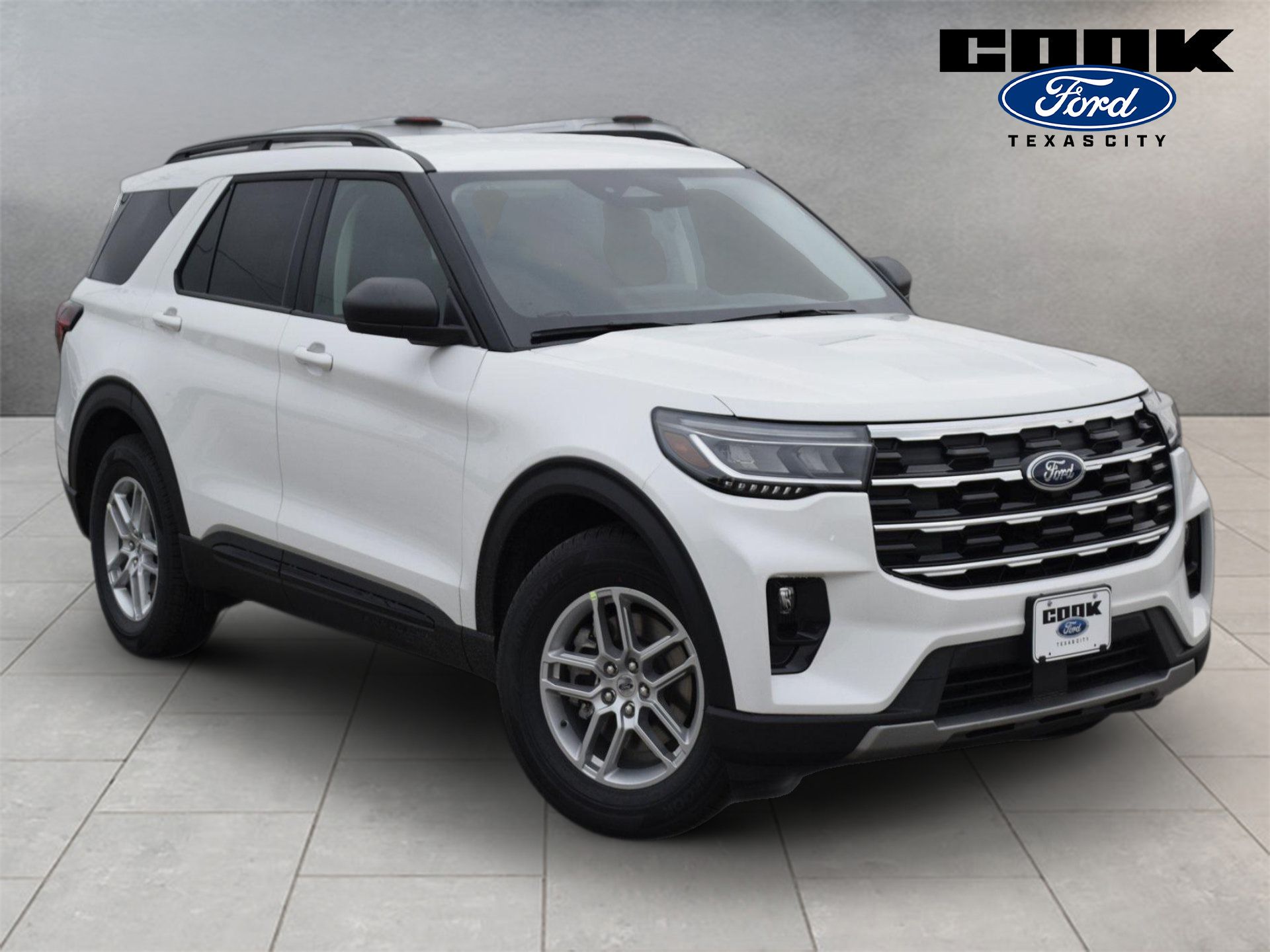 New 2026 Ford Explorer Active w/ Active Comfort Package RWD image 3