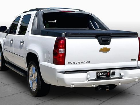 Used 2012 Chevrolet Avalanche LTZ RWD image 11