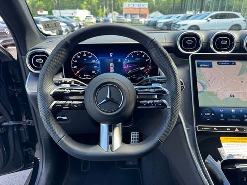 Used 2026 Mercedes-Benz GLC 300 4MATIC image 14