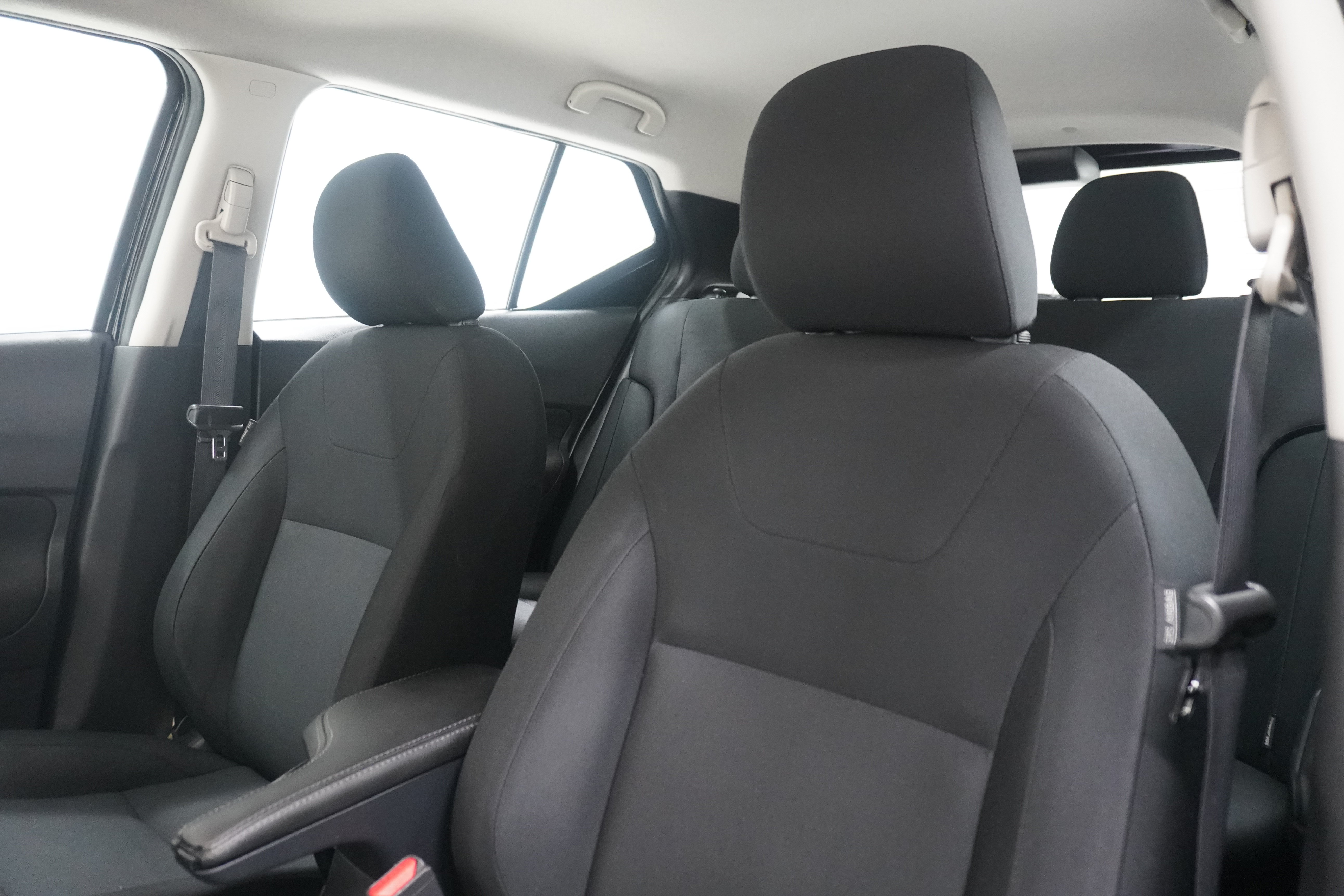 Used 2023 Nissan Kicks S FWD image 11