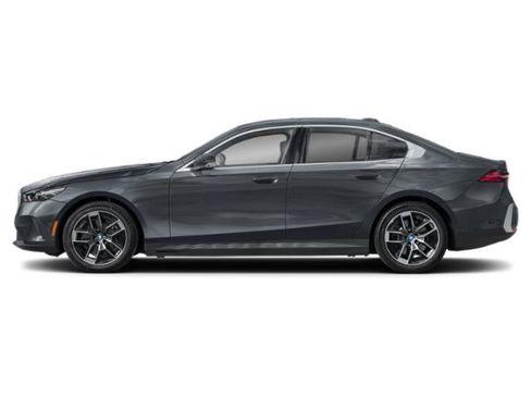 Used 2026 BMW i5 eDrive40 w/ Executive Package RWD image 3