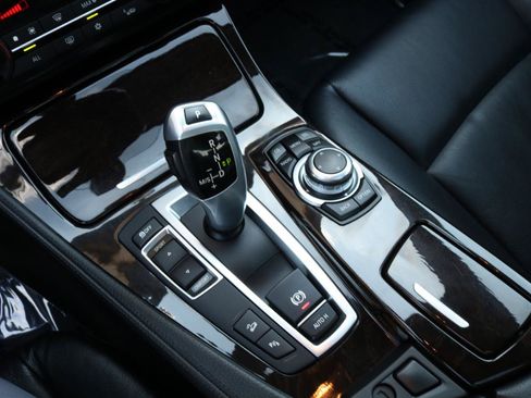 Used 2012 BMW 535i xDrive Sedan AWD/4WD image 27