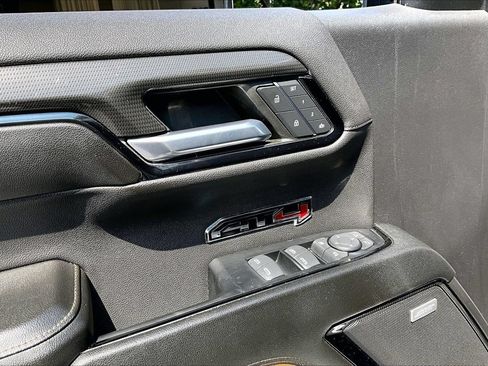 Used 2023 GMC Sierra 1500 AT4 w/ Technology Package AWD/4WD image 27