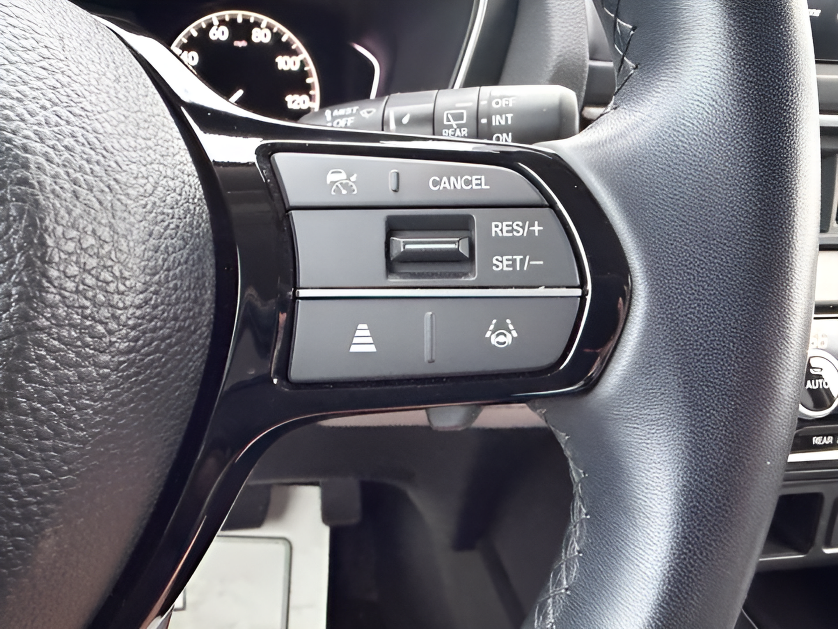 Used 2024 Honda Pilot EX-L image 14