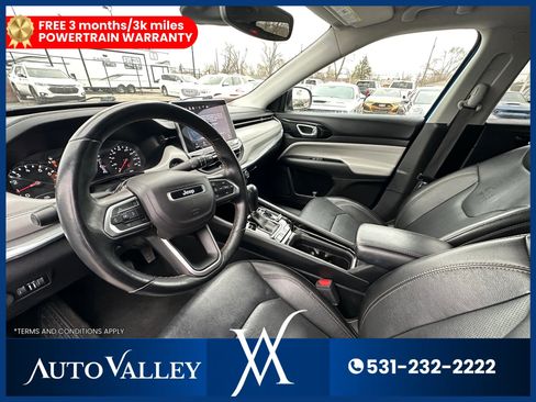 Used 2022 Jeep Compass Limited image 15