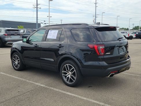 Used 2017 Ford Explorer Sport AWD/4WD image 4