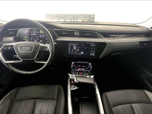 Used 2021 Audi e-tron Premium image 14