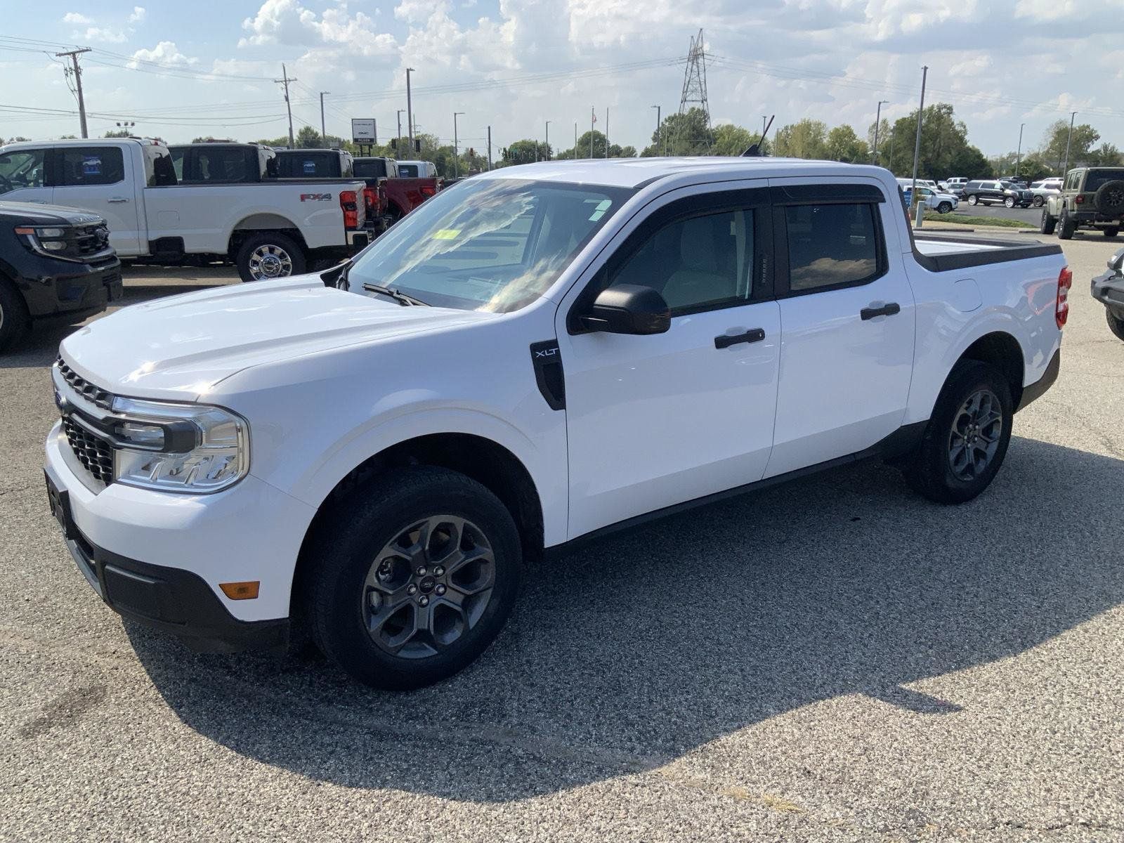 Used 2023 Ford Maverick XLT FWD image 4