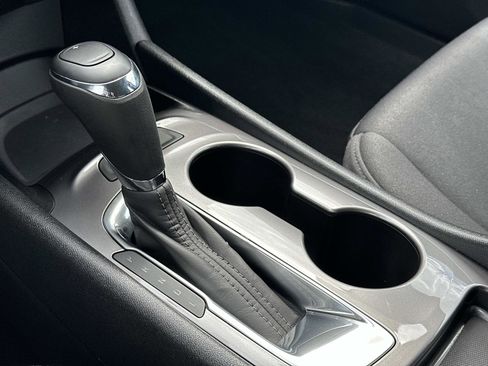Certified 2020 Chevrolet Malibu LS FWD image 30