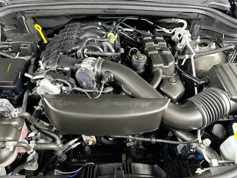 Used 2025 Dodge Durango GT w/ Blacktop Package RWD image 33