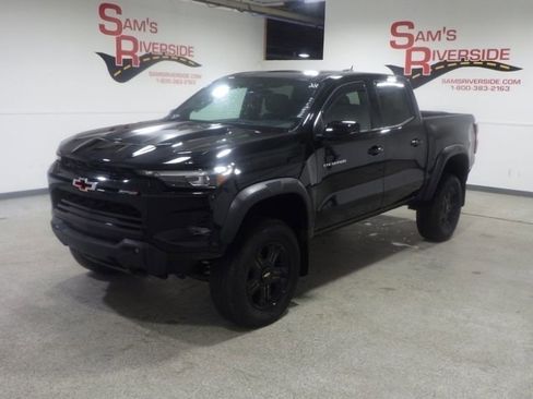 Used 2024 Chevrolet Colorado ZR2 w/ Technology Package image 1